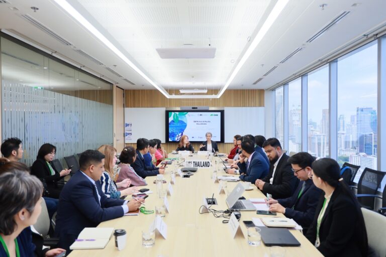 4.Roundtable